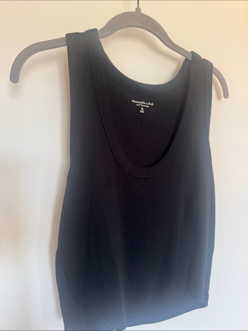 Abercrombie & Fitch | Black Ribbed Scoop Neck Tank | XL